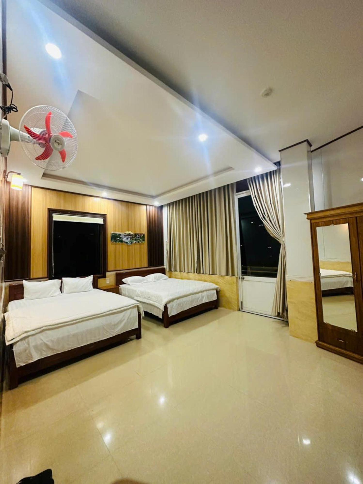 Binh Minh Hotel 波来古市 外观 照片