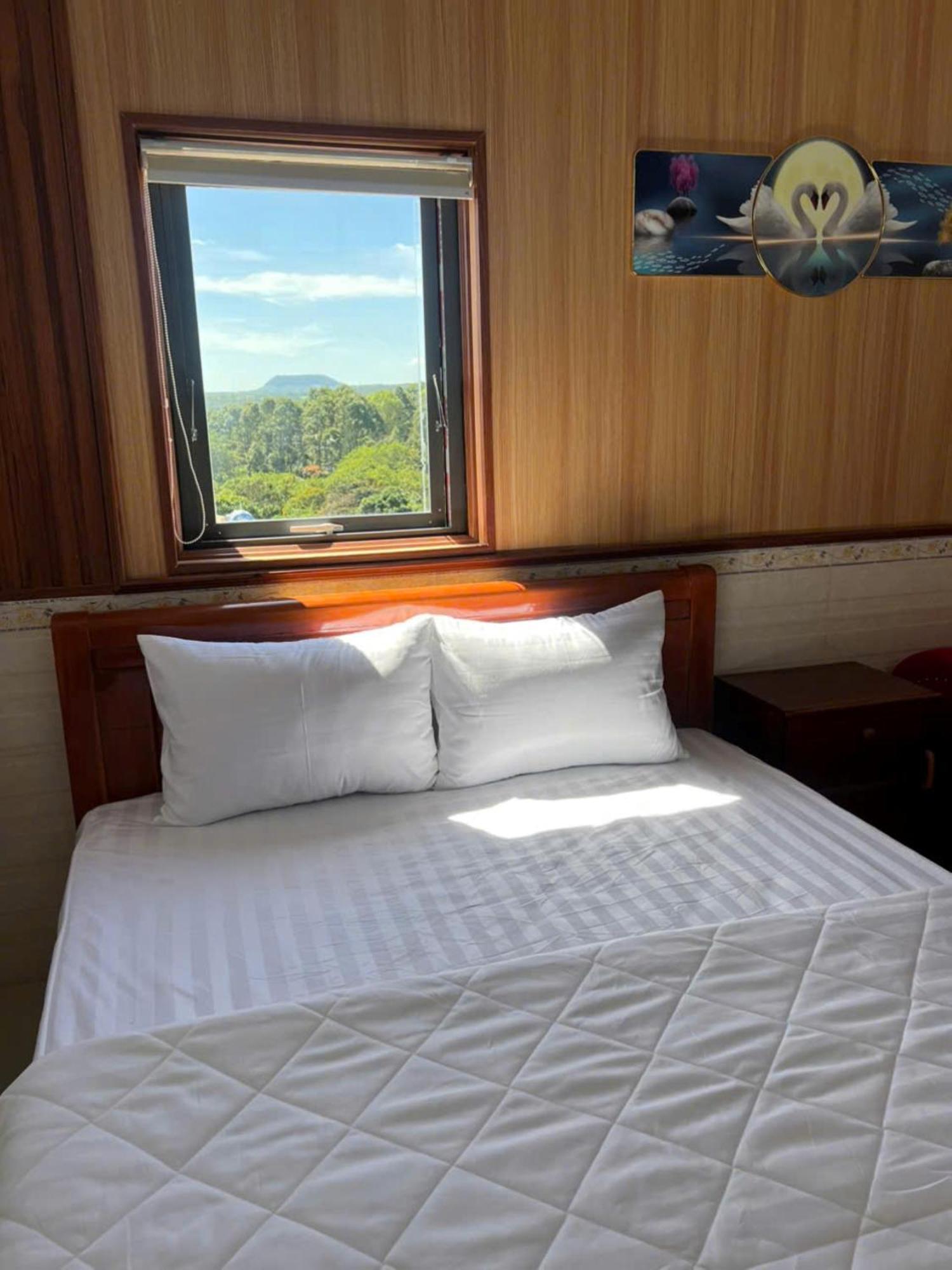 Binh Minh Hotel 波来古市 外观 照片